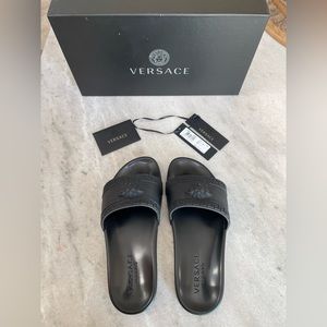 Versace slides